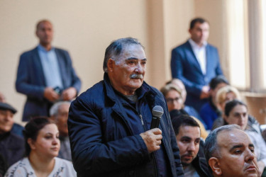 Rayon İcra Hakimiyyəti başçısının növbəti səyyar qəbulu Sabunçu qəsəbəsində keçirildi