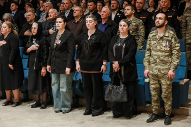 Sabunçu rayonunda Ümummilli Lider Heydər Əliyevin anadan olmasının 103 illiyinə həsr olunmuş “Ulu Öndər Heydər Əliyev:  Müasir Azərbaycanın memarı” adlı tədbir keçirildi.
