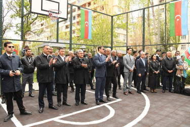Sabunçu rayonunda “Ulu Öndər Heydər Əliyevin doğum günü”nə həsr olunmuş basketbol üzrə Abad məhəllələrarası turnirinin yekun mərhələsi keçirildi