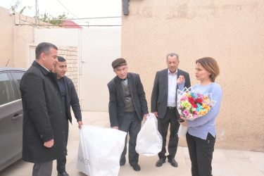 Sabunçu rayonunda "15 may - Beynəlxalq Ailə Günü” ilə əlaqədar  “Mənim mehriban ailəm” mövzusunda keçirilən foto müsabiqə iştirakçıları ilə görüş keçirildi