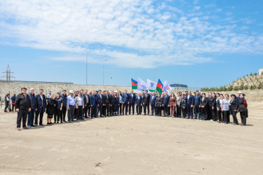 Ulu öndər Heydər Əliyevin anadan olmasının 103 illiyi və 2026-cı il “Şəhərsalma və Memarlıq İli” çərçivəsində Balaxanı qəsəbəsində ağacəkmə aksiyası keçirilib