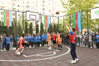 Sabunçu rayonunda “Ulu Öndər Heydər Əliyevin doğum günü”nə həsr olunmuş basketbol üzrə Abad məhəllələrarası turnirinin yekun mərhələsi keçirildi