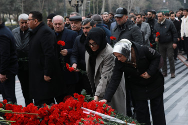 Sabunçu rayon ictimaiyyəti tərəfindən “Ana harayı” abidəsi ziyarət olundu