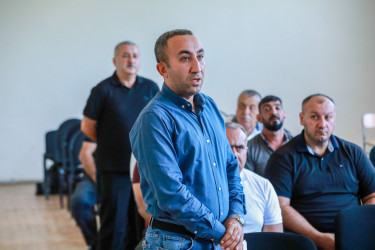 Pirşağı qəsəbəsində sakinlərlə növbəti səyyar görüş keçirildi