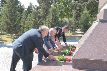 Sabunçu rayonunda “23 iyun - Dövlət Qulluqçularının Peşə Bayramı Günü” qeyd olundu