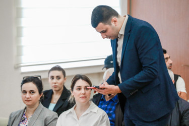 Zabrat qəsəbəsində myGov tətbiqindən istifadənin təşviqinə dair görüş keçirilib