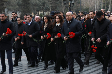 Sabunçu rayon ictimaiyyəti tərəfindən “Ana harayı” abidəsi ziyarət olundu