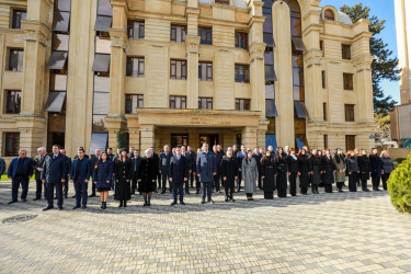 Sabunçu rayonunda “20 Yanvar” faciəsində şəhid olanların əziz xatirəsi bir dəqiqəlik sükutla yad edildi.