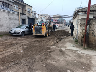 Bakıxanov qəsəbəsində asfaltlanma işləri aparılıb