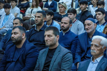 Sabunçu Gənclər Evində “Müasir dövrdə informasiya mühiti və sosial çağırışlar fonunda gənclər arasında mənəvi dəyərlər” mövzusunda tədbir keçirilib