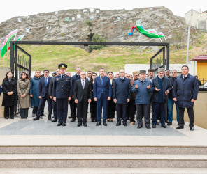Sabunçu rayonunda “27 sentyabr – Anım Günü” nün beşinci ildönümü münasibətilə şəhidlərin məzarları ziyarət edildi