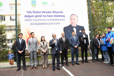 Sabunçu rayonunda “Ulu Öndər Heydər Əliyevin doğum günü”nə həsr olunmuş basketbol üzrə Abad məhəllələrarası turnirinin yekun mərhələsi keçirildi