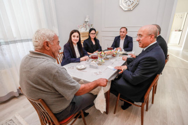 Sabunçu rayonunda “1 oktyabr - Beynəlxalq Ahıllar Günü” münasibətilə rayonun ahıl sakinləri ilə görüş keçirildi