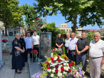 Sabunçu rayonunda Vətən müharibəsi şəhidləri Əkbər Hüseynov və Əli Seyidovun doğum günləri münasibətilə anım mərasimi keçirilib