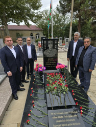 Sabunçu rayonunda Vətən müharibəsi şəhidləri Sübhan Səbuhi oğlu Məmmədlinin, Telman İqdam oğlu Ələkbərovun, Şamil Nazim oğlu Bababəyin, Məhəmməd Niman oğlu Səmədovun, Tural Rəfail oğlu Dəmirçiyevin, Əmirulla Vahid oğlu Əliyevin və Qələndər Nofəl oğlu Alıyevin ildönümləri münasibətilə anım mərasimləri keçirildi