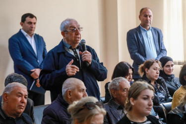 Rayon İcra Hakimiyyəti başçısının növbəti səyyar qəbulu Sabunçu qəsəbəsində keçirildi