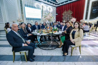 Sabunçu rayonunda “31 dekabr - Dünya Azərbaycanlılarının Həmrəyliyi Günü” münasibətilə “Şanlı Zəfərdən Yeni Zirvələrə: Qalib Xalq-Güclü Dövlət” mövzusunda tədbir keçirildi
