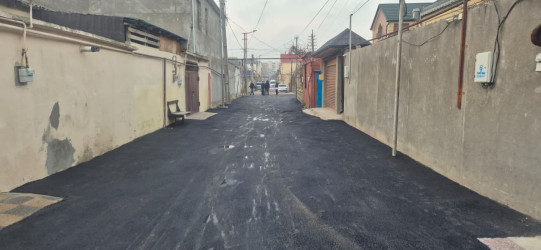 Bakıxanov qəsəbəsində asfaltlanma işləri aparılıb