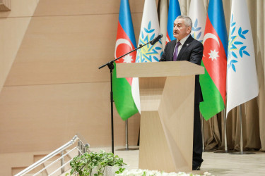 Sabunçu rayonunda Ümummilli Lider Heydər Əliyevin anadan olmasının 103 illiyinə həsr olunmuş “Ulu Öndər Heydər Əliyev:  Müasir Azərbaycanın memarı” adlı tədbir keçirildi.