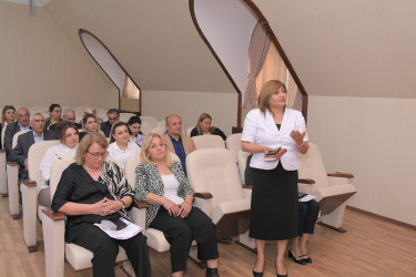 Sabunçu rayonunun bələdiyyələrində yaradılmış Gender məsələləri və məişət zorakılığı ilə mübarizəyə dair Komissiyaların fəaliyyəti barədə görüş keçirildi