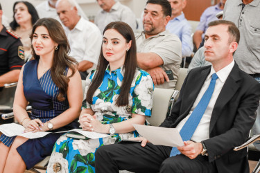 Zabrat qəsəbəsində sakinlərlə növbəti səyyar görüş keçirildi