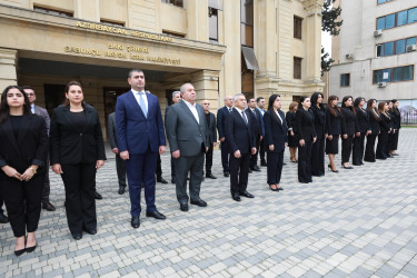 Sabunçu rayonunda təyyarə qəzasının qurbanları bir dəqiqəlik sükutla yad edildi