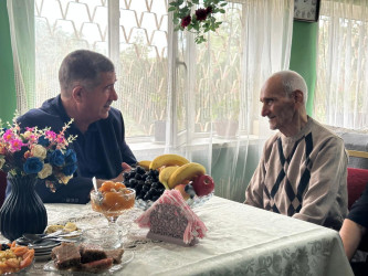 Sabunçu rayonunda “1 oktyabr - Beynəlxalq Ahıllar Günü” münasibətilə rayonun ahıl sakinləri ilə görüş keçirildi