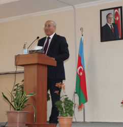 “2 fevral-Gənclər Günü” ilə əlaqədar “Heydər Əliyev və Azərbaycan gəncliyi” mövzusunda konfrans keçirildi