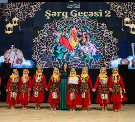 Bakı Gənclər Mərkəzinin təşkilatçılığı ilə “Şərq Gecəsi 2” adlı konsert proqramı baş tutub. Tədbirin məqsədi Şərq dünyasının mədəniyyətlərini bir araya gətirmək, gənclər arasında Şərq ölkələrinin mədəniyyətlərini aşılamaq, gənclərin bacarıq və istedadlarının üzə çıxarılmasından ibarətdi