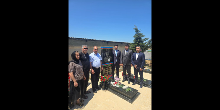 Pirşağı qəsəbəsində Vətən müharibəsi şəhidi Səmədov Məhəmməd Niman oğlunun doğum günü münasibətilə xatirəsinə həsr olunmuş anım mərasimi keçirildi