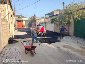 Bakıxanov qəsəbəsində asfaltlanma işləri aparılıb