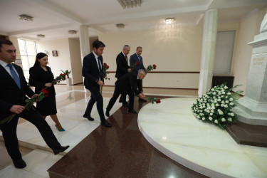 Yeni Azərbaycan Partiyası (YAP) Sabunçu rayon təşkilatının yaradılmasının 33 illiyinə həsr olunmuş tədbir keçirilib