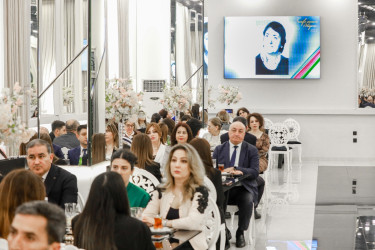 Sabunçu rayonunda görkəmli oftalmoloq alim, akademik Zərifə xanım Əliyevanın anadan olmasının 103 illiyi ilə əlaqədar “Unudulmaz alim, qayğıkeş ana və nura çevrilən ömür: Oftalmologiyanın zirvəsi- Zərifə Əliyeva” adlı tədbir keçirildi