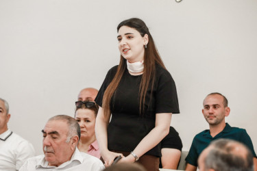 Zabrat qəsəbəsində sakinlərlə növbəti səyyar görüş keçirildi