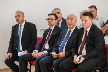 Bakıxanov qəsəbəsində sakinlərlə növbəti səyyar görüş keçirildi