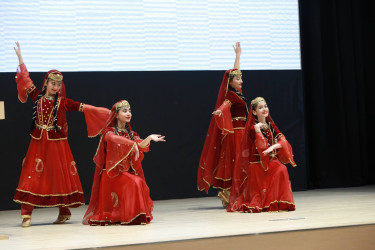 Sabunçu rayonunda “Heydər Əliyev və Azərbaycan tarixi” mövzusunda elmi-praktik konfrans keçirildi