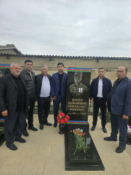 Sabunçu rayonunda Vətən müharibəsi şəhidləri Sübhan Səbuhi oğlu Məmmədlinin, Telman İqdam oğlu Ələkbərovun, Şamil Nazim oğlu Bababəyin, Məhəmməd Niman oğlu Səmədovun, Tural Rəfail oğlu Dəmirçiyevin, Əmirulla Vahid oğlu Əliyevin və Qələndər Nofəl oğlu Alıyevin ildönümləri münasibətilə anım mərasimləri keçirildi