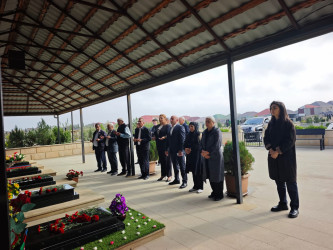 Sabunçu rayonunda Vətən müharibəsi şəhidləri Raul Zabid oğlu Piriyevin, Rüfət Arzu oğlu Eyvazlının və Tacir Elşən oğlu Həsənovun ildönümləri münasibətilə anım mərasimləri keçirildi