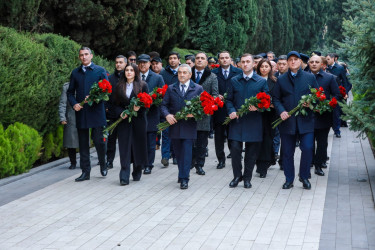 Sabunçu rayonunda Ümumilli Lider Heydər Əliyevin əziz xatirəsi yad edildi