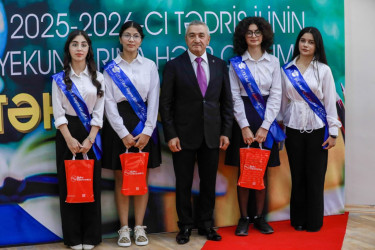 Sabunçu rayonunun Nardaran qəsəbəsində rayonun 2025-2026-cı tədris ilinin yekununa həsr olunmuş Təhsil konfransı keçirildi