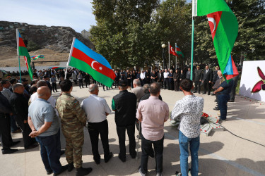 Sabunçu rayonunda “27 sentyabr- Anım Günü” münasibətilə şəhidlərin məzarları ziyarət edildi