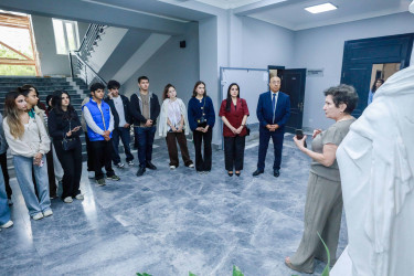 “Şəhərsalma və Memarlıq İli” çərçivəsində Sabunçu rayon gəncləri Azərbaycan Memarlıq və İnşaat Universitetində qonaq oldular.
